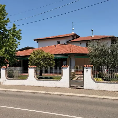 I Tre Ulivi 2 شقة
